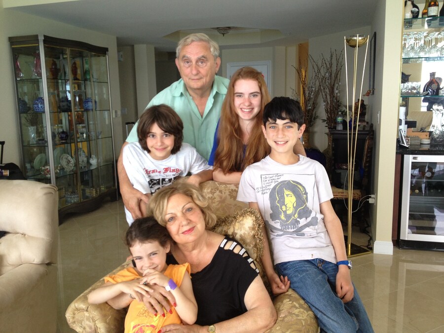 הנכדים והנינים 12
